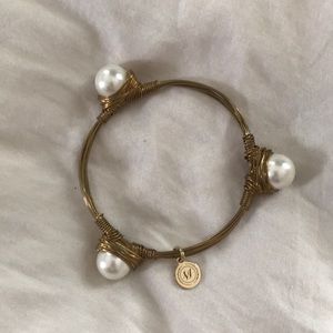 Pearl gold bangle necklace